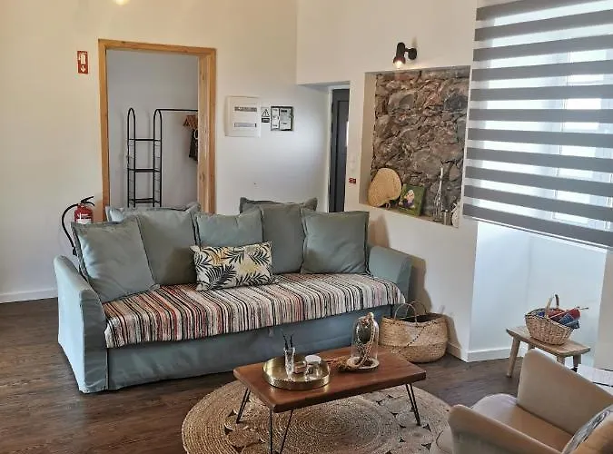 Casa Da Tia Eulalia بيت للعطل